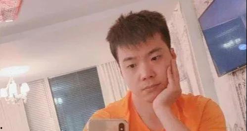 黄毅清爆料娱乐圈女星,黄毅清揭露娱乐圈女星惊人内幕  第2张 黄毅清爆料娱乐圈女星,黄毅清揭露娱乐圈女星惊人内幕  第2张