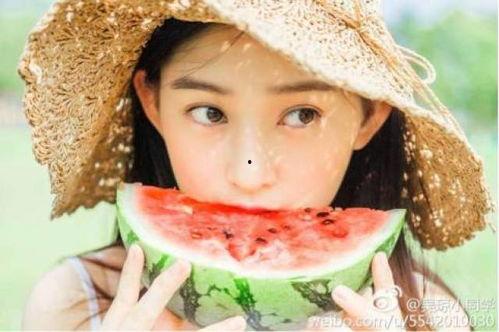 糖豆豆娱乐圈吃瓜合集,揭秘明星幕后故事,吃瓜合集大放送  第2张 糖豆豆娱乐圈吃瓜合集,揭秘明星幕后故事,吃瓜合集大放送  第2张